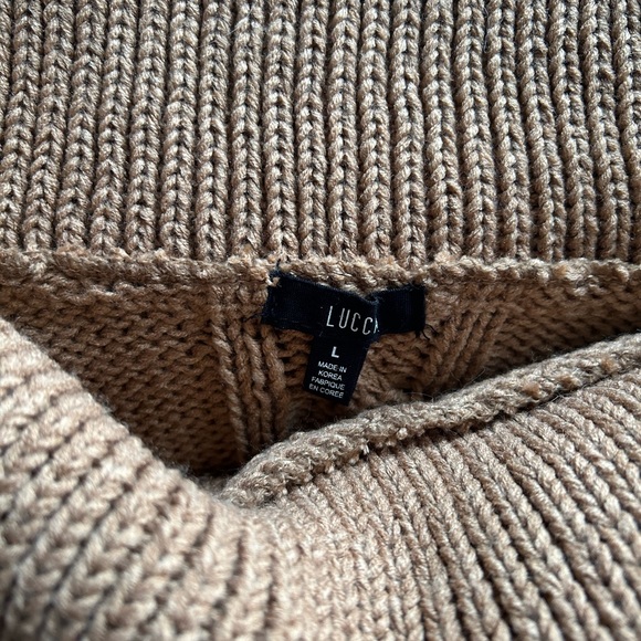 Sweater - Picture 2 of 2